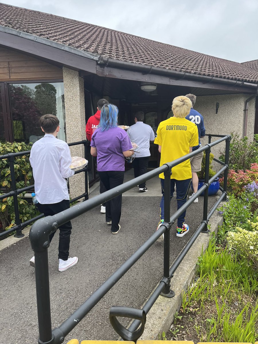 We loved making an afternoon tea for the residents of Rosturk House today 🍰🧁 <a href="/Bellbaxter_HS/">Bell Baxter High School</a> <a href="/BellBaxSupport/">Bell Baxter High School Support Faculty</a> <a href="/cuparyouthcafe/">cupar youthcafe</a>