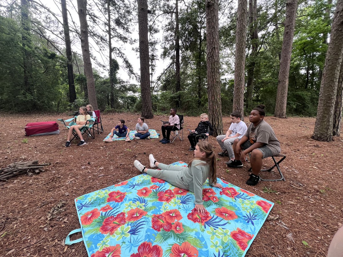 What happens when your teacher is a military veteran and an assistant den leader for Boy Scout troop.  Reading classroom is outside with a mini lesson on camping! #educational #flexibleseating #edutwitter #EducationForAll #lifelesson