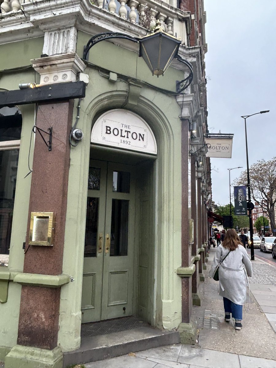 PubsSaving's tweet image. Sad to see The Bolton &amp;amp; Proeflokaal Rembrandt, 326 Earls Court Road long term closed, future uncertain. 😢No @RBKC planning registered for change of use. #pubs #earlscourt #dutchpubs #dutchbeer Whatpub: lease ran out &amp;amp; freeholder didn’t want to renew it. rbkc.gov.uk/planning/searc…