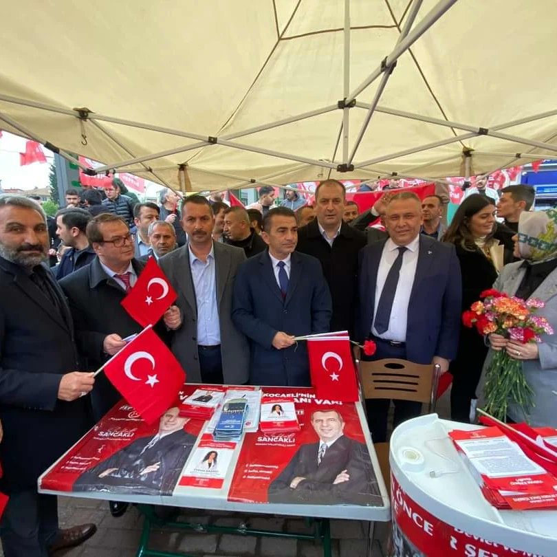 CYaylak's tweet photo. MHP Gebze İlçe Başkanımız Sayın Bülent Özdemir, İlçe Yöneticilerimiz, Kaçep Birimimiz, Bölge Mahalle Yetkililerimiz ve Milletvekili Adaylarımız ile birlikte, 
MHP Darıca İlçe Başkanımız Sayın Mustafa Yıldırım Bey'in Ev sahipliğinde düzenlenen, 
Yürüyüşe katıldık https://t.co/H9ziosD9XX