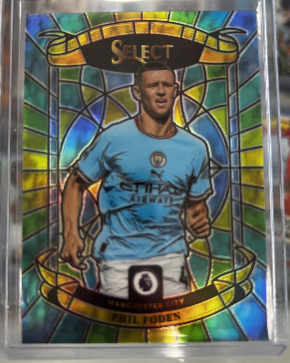 Three_Stars's tweet photo. It's another #HitsRoundUp! The π Wayne Gretzky and Jari Kurri dual auto /10, Stained Glass Phil Foden, and Topps Chrome Refractor Julio all from our Little Canada store! Thanks for sharing your #Hits! #OLittleCanada #SupportYourLCs https://t.co/cPXhDWGQ7h