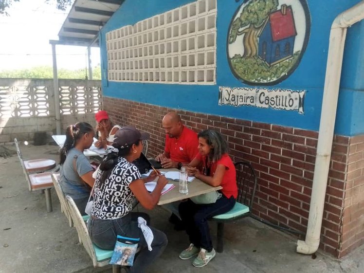 #CantvSoberana instaló Punto de Atención Itinerante en la parroquia Catia La Mar del estado La Guaira, para facilitar a la comunidad de Catamare la gestión de solicitudes y requerimientos relacionados con los servicios que ofrece la Empresa.

#DiplomaciaUniónYCrecimiento