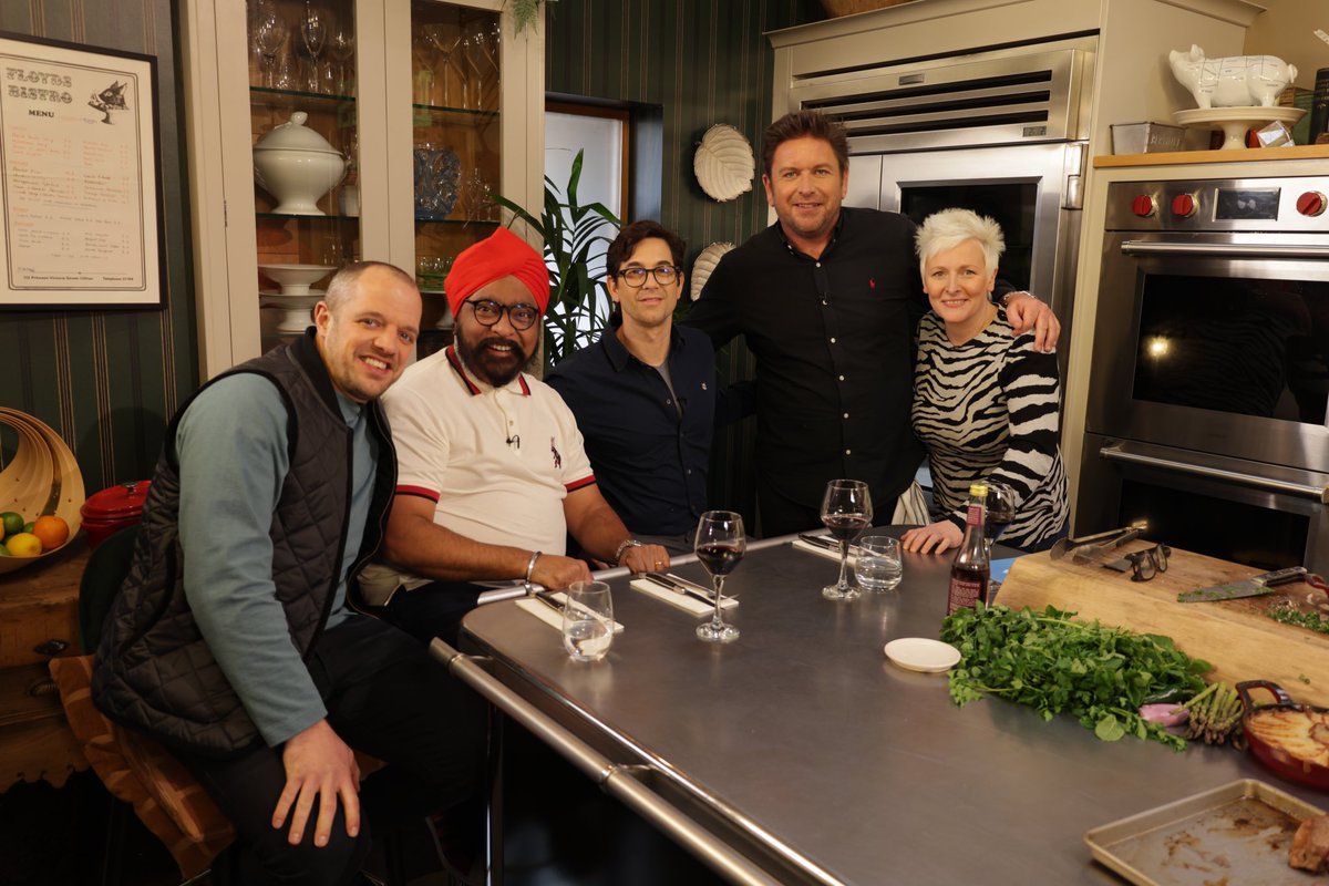 Coming up on the show tomorrow @jamesmartinchef is joined by @ThatAdamGarcia, @_LisaAllen, @McTSingh and James Knappett. Lamb, coffee cake and Pasta Carbonara are all on the menu! 9.25am @ITV #saturdayjamesmartin
