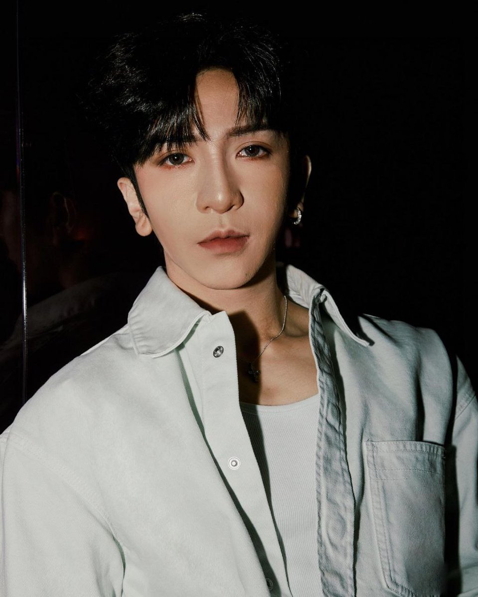 Anson Lo <a href="/CalvinKlein/">calvinklein</a> #JENNIEforCALVINKELIN Event  in  Seoul.

#CalvinKlein
#AnsonLo
#AnsonLo盧瀚霆
#アンソン・ロー
#mirrorweare #HongKong
#Cantopop #Dancepop