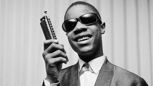 crockpics's tweet photo. Happy 73rd Birthday to Stevie Wonder, born this day in Saginaw, MI. https://t.co/7rcgtksp05