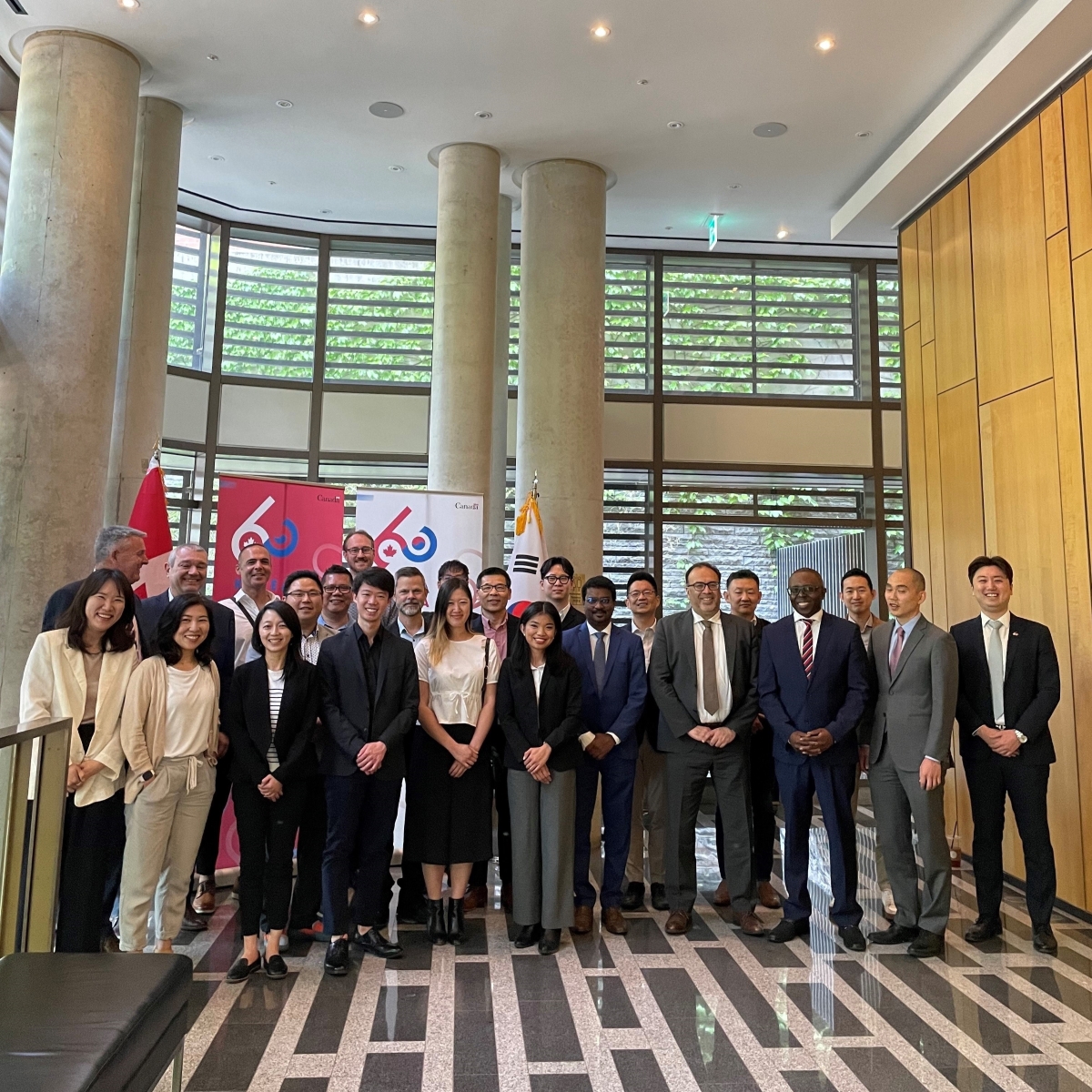 Biohubx's tweet photo. Today was the last day of BIO KOREA 2023 and it has been an amazing experience! Thank you to Jimin Kim for organizing the Canadian delegation, and thank you to Sophie Lee for introducing us to the wonderful team at Chuncheon Bio Foundation and Gangwon Techno Park.

#biokorea2023 https://t.co/kbY1XE7y9K