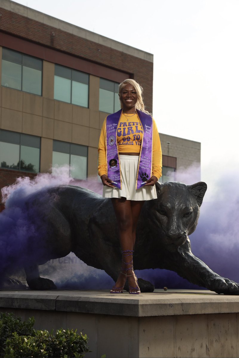 In a few hours I will be a PVAMU Alumna👩🏾‍🎓 
•
•
•
•
•
Turned my cant’s into can’s and I’m onto the next chapter in life 💰 

Thank you to my friends and family for supporting me on my journey🫶🏾

#pvgradswag #pvamugrad #pv23 #alumni 

Pic cred: <a href="/rho_digital/">CEO Rho🎥⚡️</a>
Hair: @makaylalee_