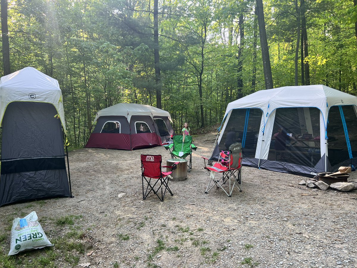 Justin_Gaud13's tweet photo. Enjoy a Camping weekend at Blue Rocks Campground @HappyTheCamper  and enjoying our @SoloStove bonfire in the wilderness https://t.co/Y3zlAcrFlc