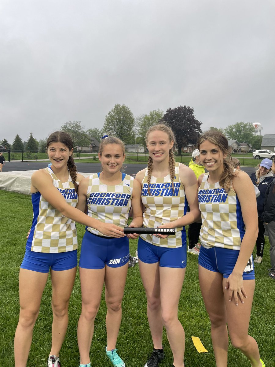 RCSTFgirls's tweet photo. Another sectional WIN and 4x200 is headed to State!! PR 1:45.61!!! #3 in 1A!#RCYouKnow https://t.co/fu0pnRujVS