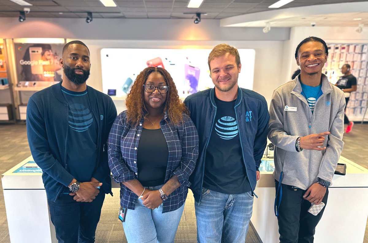 🗣️🗣️ Let me introduce you to GREAT LAKES management team 🔥🔥

ASM <a href="/AmosSandersJr2/">Amos Sanders Jr</a> 
ASM <a href="/_AlexisHi/">Alexis Hill</a> 
RSM <a href="/MichaelW2832/">Michael Williams</a> 
ASM <a href="/KAMOASMChris/">Christian Smith</a> 

This team has a bright future ahead of them and I’m so excited ‼️

#KAMO6 | #LifeAtATT | #SouthsideSavages | #winMOORE