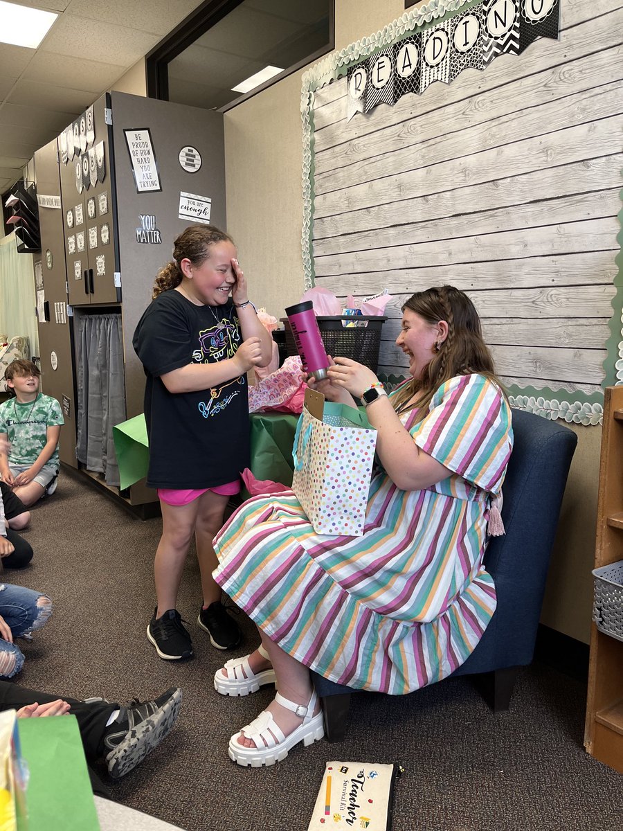 MsPickering01's tweet photo. We showered Miss Pihlgren with love today!! It’s been an honor to grow and learn with her this semester. Next stop: Graduation 👩‍🎓 ⁦@UNOCADRE⁩ you’re getting a good one! 💕 #Proud2bMPS #disneydolphins ⁦@MillardPS⁩ https://t.co/RfUv5Lk5sq