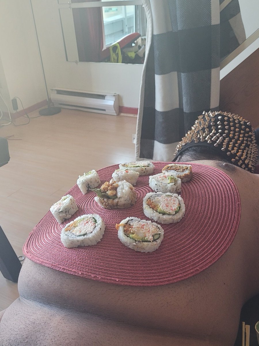iwantamelia's tweet photo. Sushi date with @BlazedBratx and @currentondreeah courtesy of the platter @kyleto19
let's call it "a lesson in stocism"
#nomoving #tortureporn #humiliation #humiliatrices https://t.co/UjZjA6Rrfg