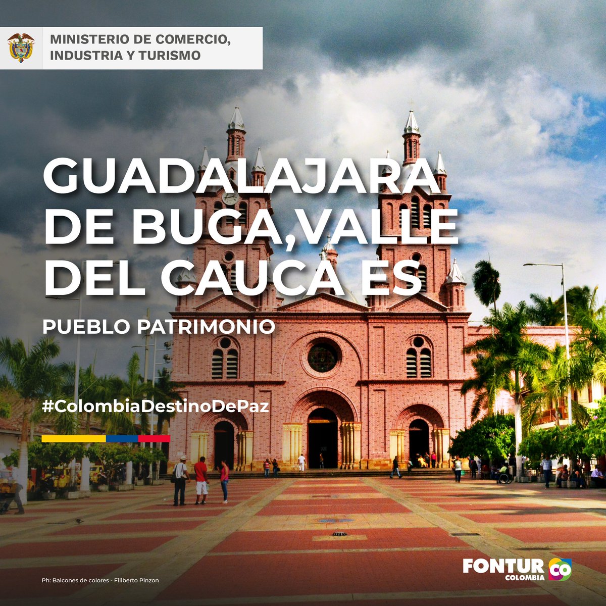 STransparencia's tweet photo. Guadalajara de Buga, cuenta con construcciones que datan de los siglos XVII y XVIII. Su centro histórico fue declarado Monumento Nacional. Visita su joya arquitectónica, la Basílica del Señor de los Milagros, la cuarta más antigua del país #PueblosPatrimonio #ColombiaDestinoDePaz https://t.co/pJi6nIcUSU