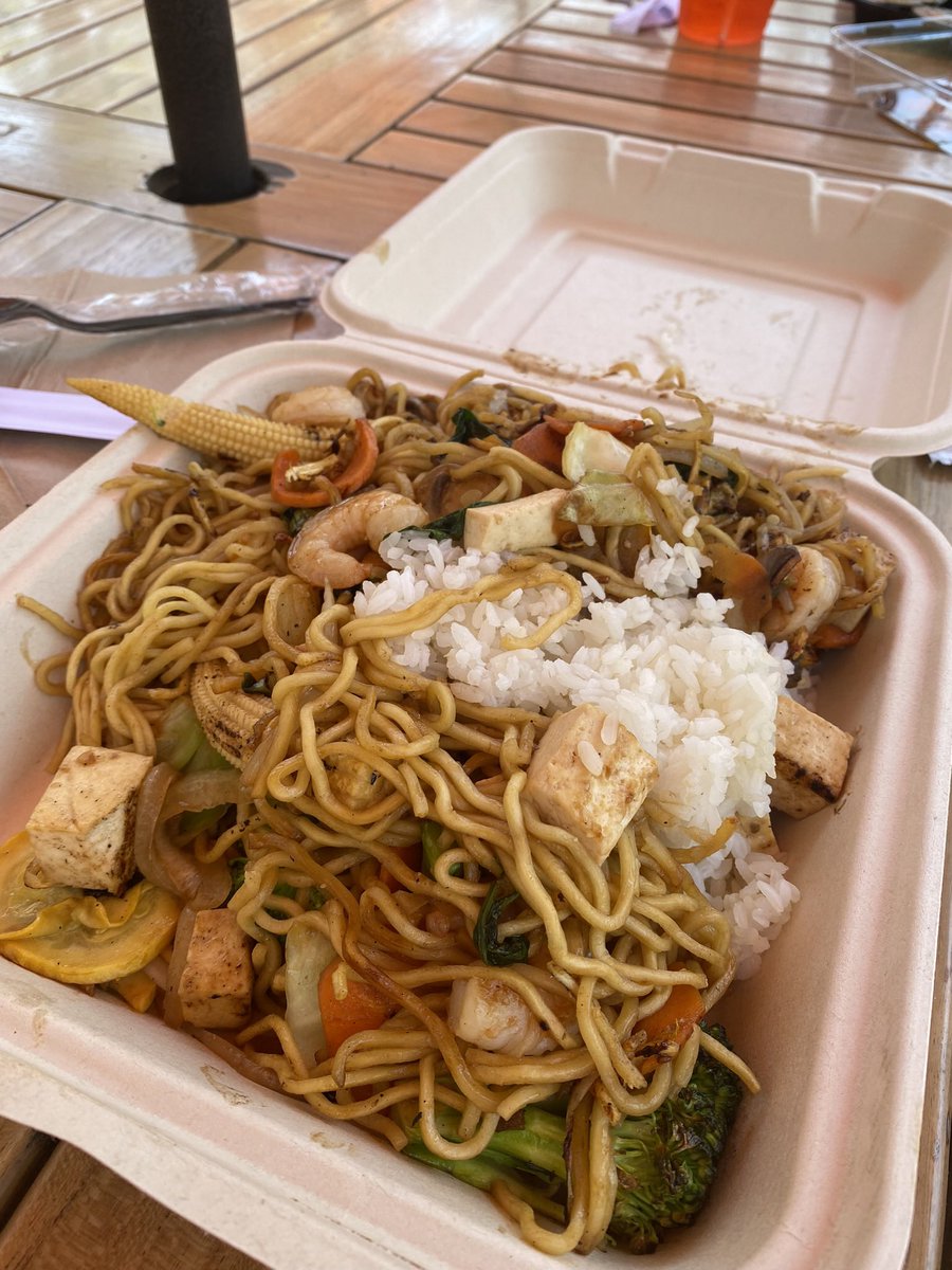 maddmama123's tweet image. 何年振りだろうか？ここの学食の名物？モンゴリアンBBQ久しぶりに食べた！前よりも美味しい気がするのは気のせいか？😅
#caltech