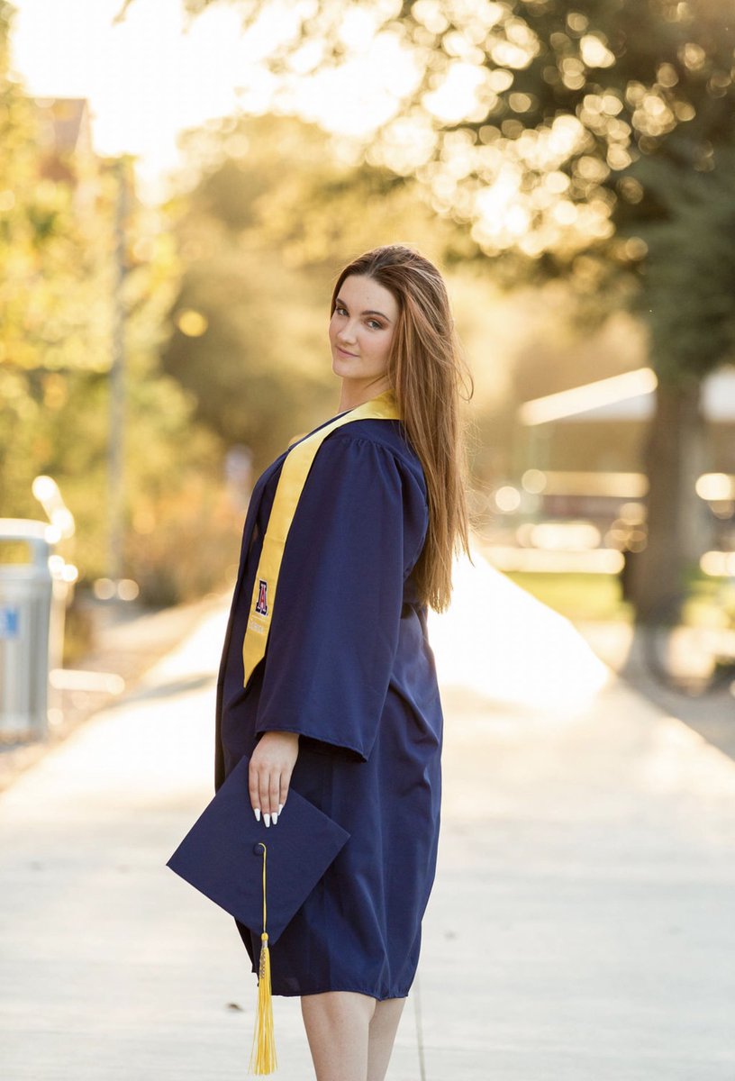 HollyZardo's tweet photo. Congrats Sam! - love mom, halle, bwap 
#COSGrads2023 https://t.co/wuiGSkJNNA