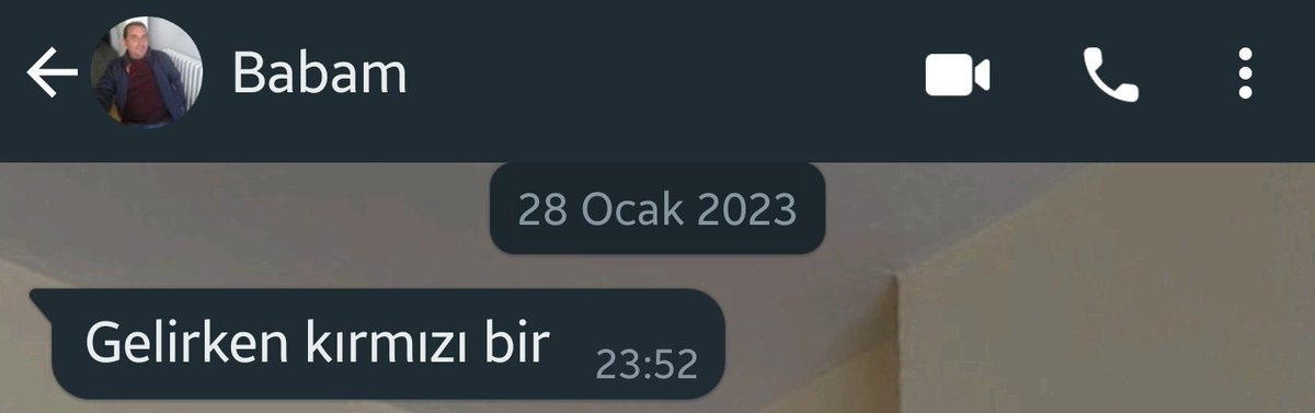 AlpiKcn's tweet photo. bu adam benim babam https://t.co/tslKkVpKQK