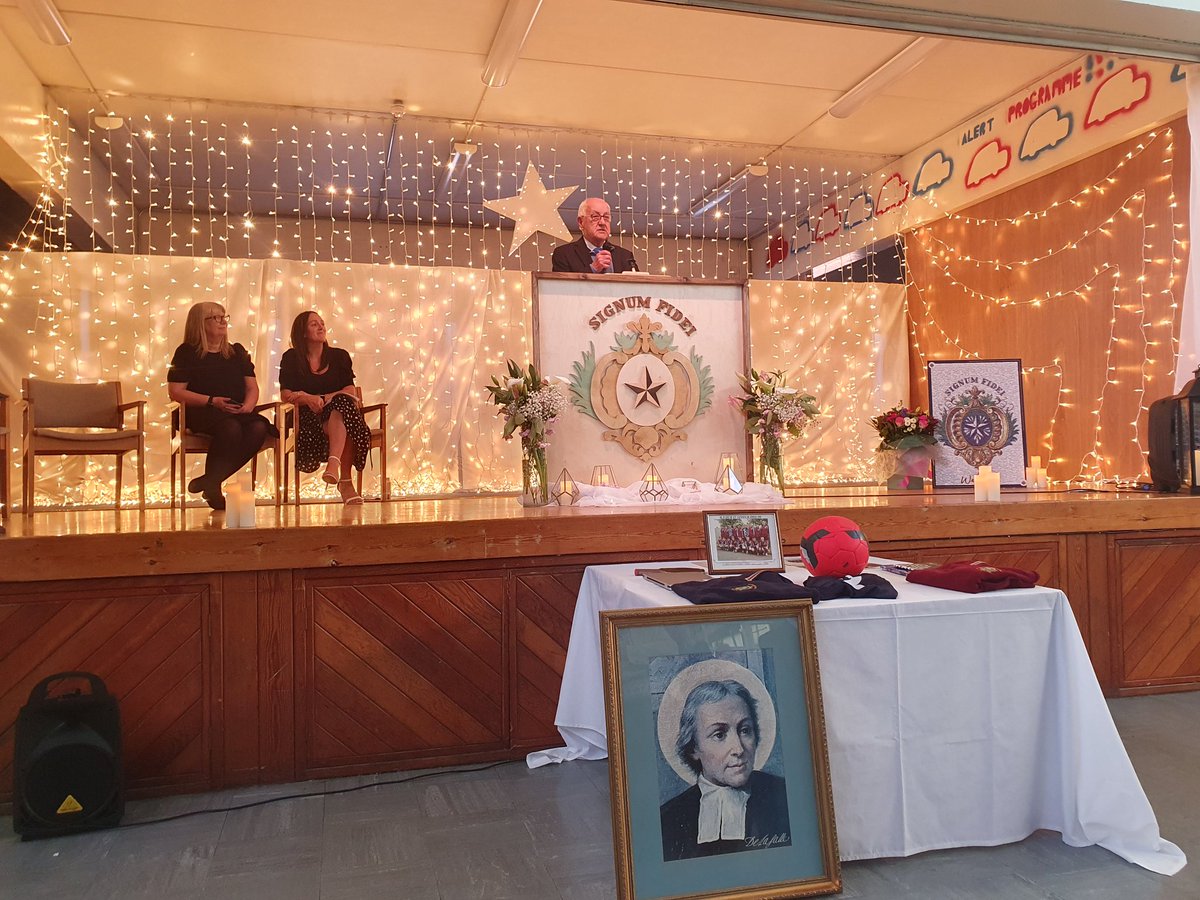 Le Chéile Schools Trust tweet media