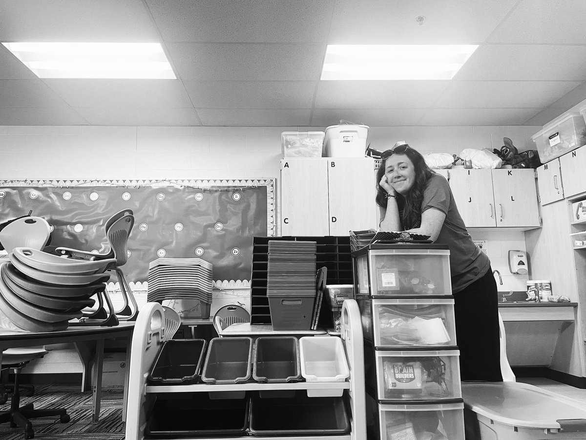 MrsFrankin3rd's tweet photo. Teaching is exhausting, rewarding, &amp; HARD. I will miss this classroom. Lots of memories &amp; growth made🤍 https://t.co/RdBxA2VCpz