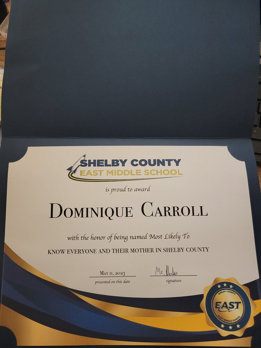 DCarroll1215's tweet photo. Gift and a Curse lol. #EastMiddleSuperlatives #KnowEveryone #AndTheirMomma πππ #TeacherAppreciationWeek https://t.co/oO4glQDPeW