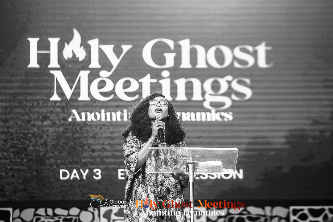 GHCHq's tweet photo. The Holy Ghost executes the Word. It is the Word you know the Holy Ghost executes. Read the Word.
@victoriaorenze
#WordofGod #HGM2023 #ghchq #GlobalHarvestChurch #AnointingDynamics #HolyGhost #eveningsession https://t.co/tPDFWWrBqN