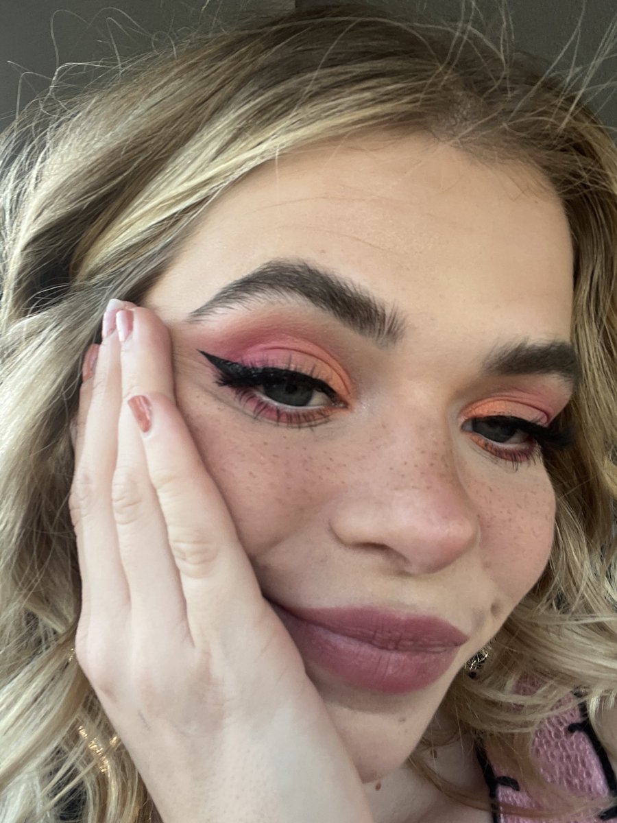 GriffinArnlund's tweet photo. many a moods https://t.co/N4ueXxXUqG