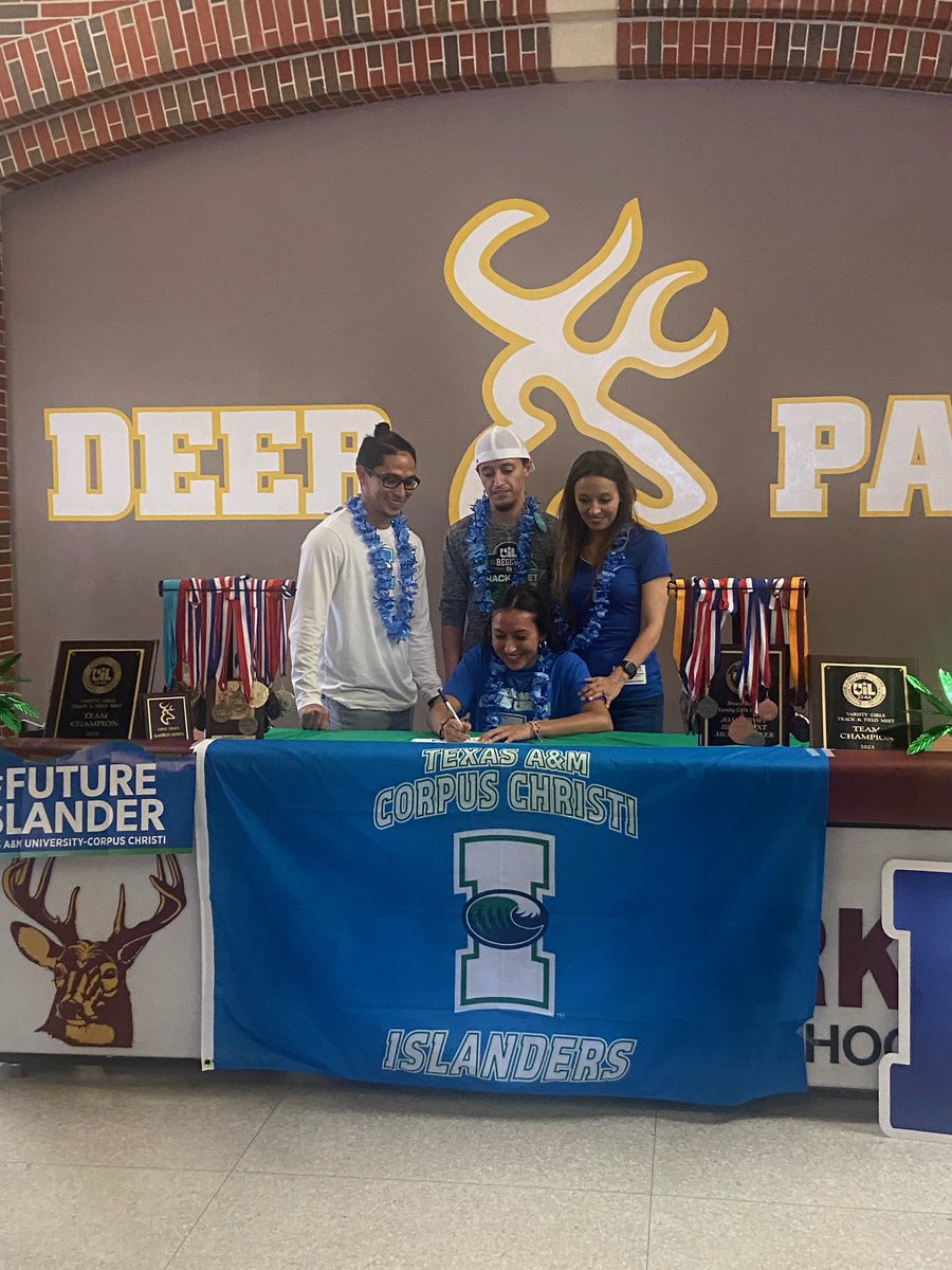 Kameron Huerta’s signing for Track and Field.

Go Deer!