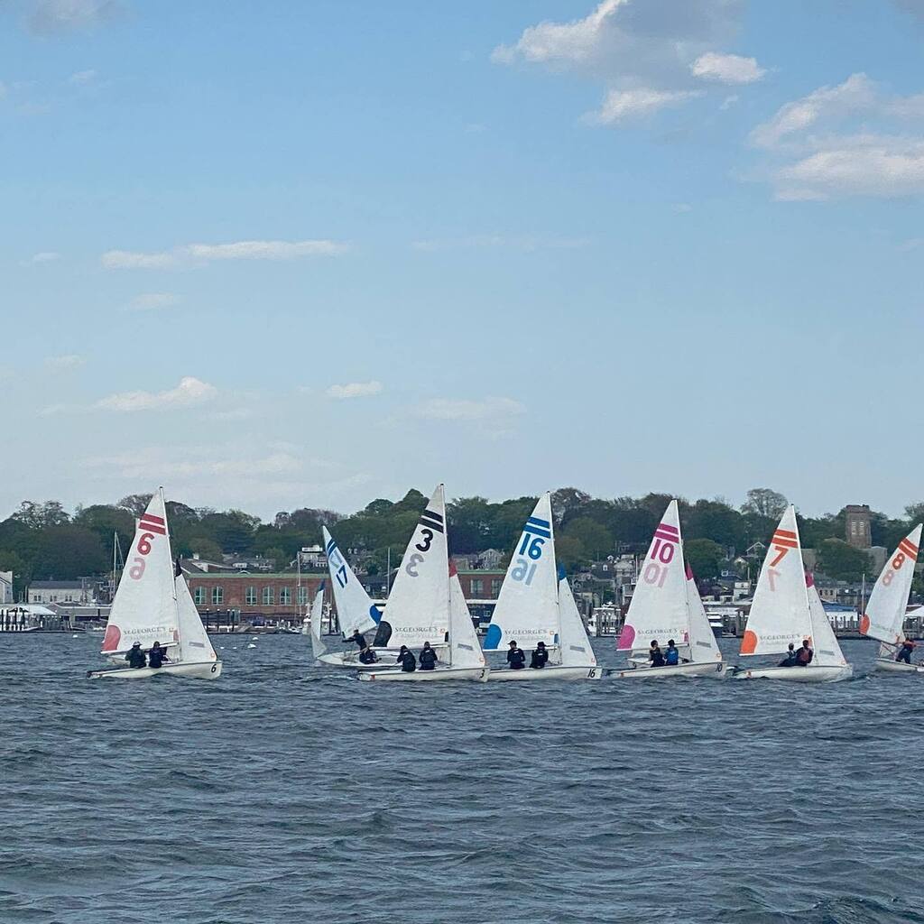 eLearningChris's tweet image. One of the super cool things about Newport RI is that there are always amazing sailboats everywhere.  But even with the wild, impressive, and expensive.  There are the little ones.  The highlight of my days when we are here is when the racing team is done practice for the da…