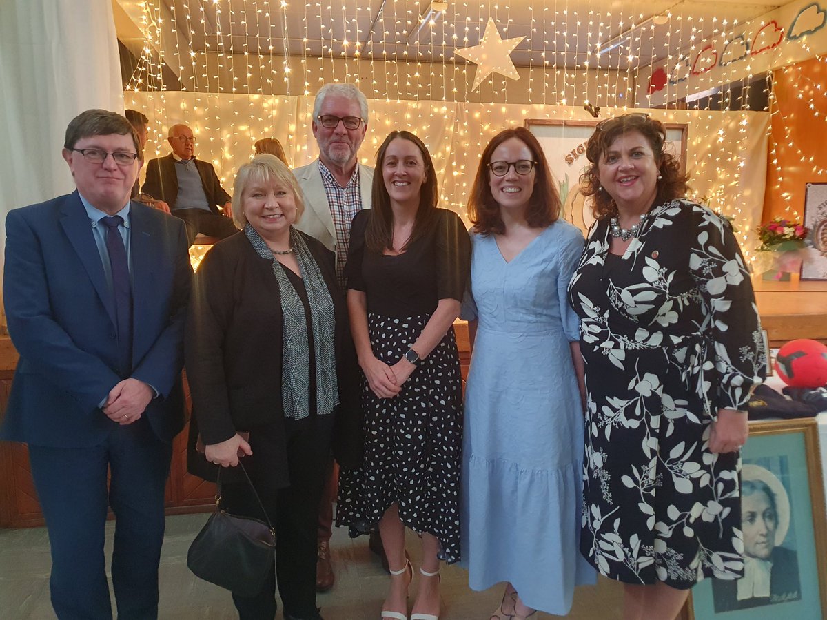 Le Chéile Schools Trust tweet media