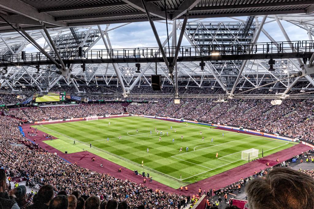 Pretty wonderful stadium pictures of the London Stadium last night. <a href="/WestHam/">West Ham United</a> fans really cemented themselves as some of the most brilliant in Europe last night, l incredible noise and support