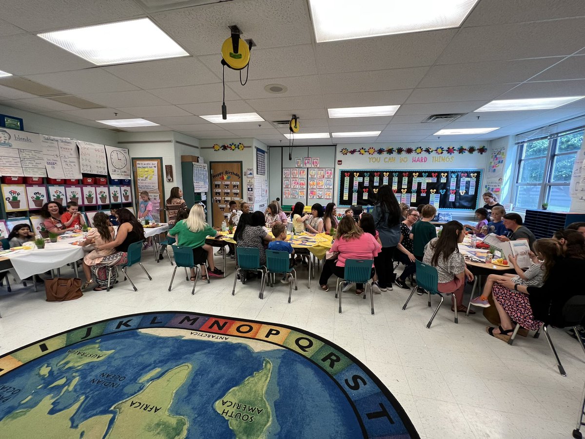 Mrs. Lamper tweet media