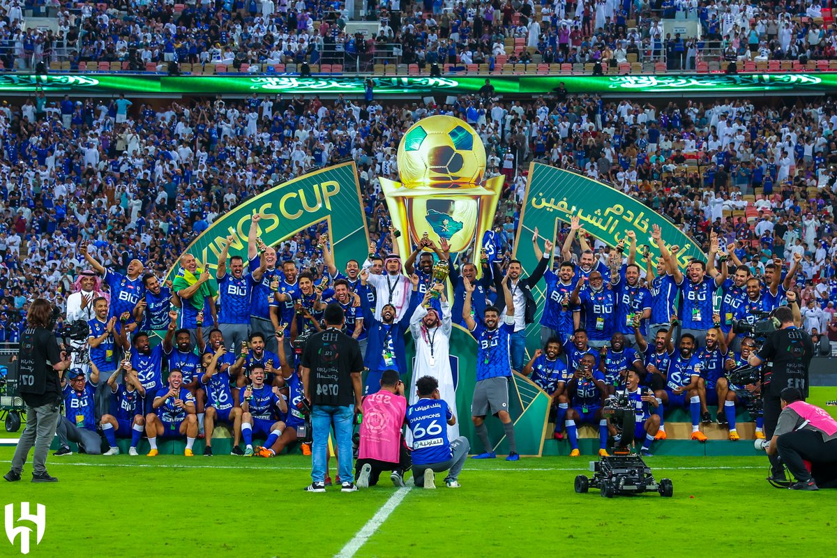 Alhilal_FC's tweet photo. 🏆 #الهلال بعمر 6️⃣6️⃣ يفرح بالذهب 6️⃣6️⃣ 😎💙

#الهلال_٦٦بطولة https://t.co/tnPKiE0CVX
