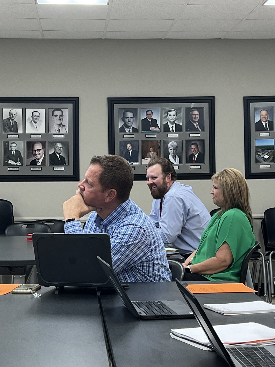 SpikeAnnie's tweet image. Great MTSS discussion between school administrators!  And, led by our amazing coach #MarshallProud