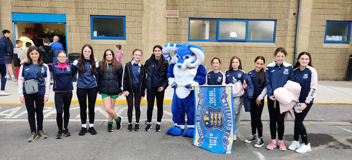 VictorBailey_'s tweet photo. The u14 squad were delighted to be ballkids at Waterford FC's 5-0 win over Cobh Ramblers tonight. https://t.co/6EybHyILP5