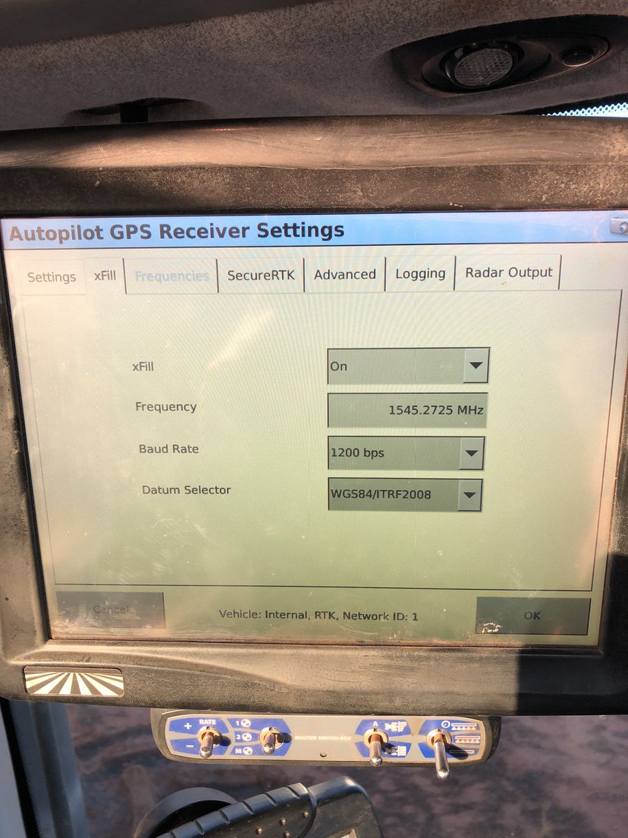 PJScoff's tweet image. Can any Trimble GPS experts help here.. can’t get x-fill to work, if we lose our tower for a minute it goes just into float.
Settings are same as Pro700 &amp;amp; that works fine. Used to be a little ((X)) in top left corner but it’s disappeared 🤷‍♂️
