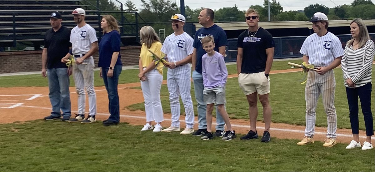 etownathletics's tweet photo. ⚾️ Thank you to our Seniors for all the time and sacrifice that you have given to EHS Baseball!!!!  #pantherpride #finishstrong https://t.co/QU1IgREjr9