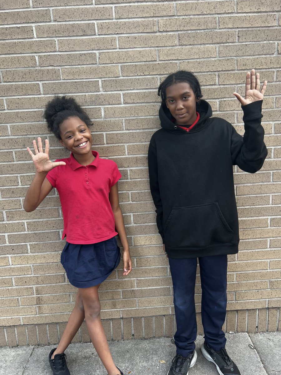oldladylor's tweet photo. So proud of these kiddos for scoring a 5 in reading AND math on their FAST assessments! #bettertogether @THEShawElem https://t.co/tgSgvcvhB4