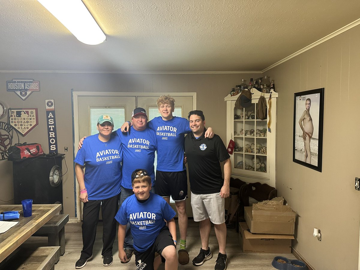 ColbieWest's tweet image. it’s official! thank you coach for everything @CoachNuttLogano now let’s get to work!! @ARHoopScoop @ARBballRankings @BleacherReport