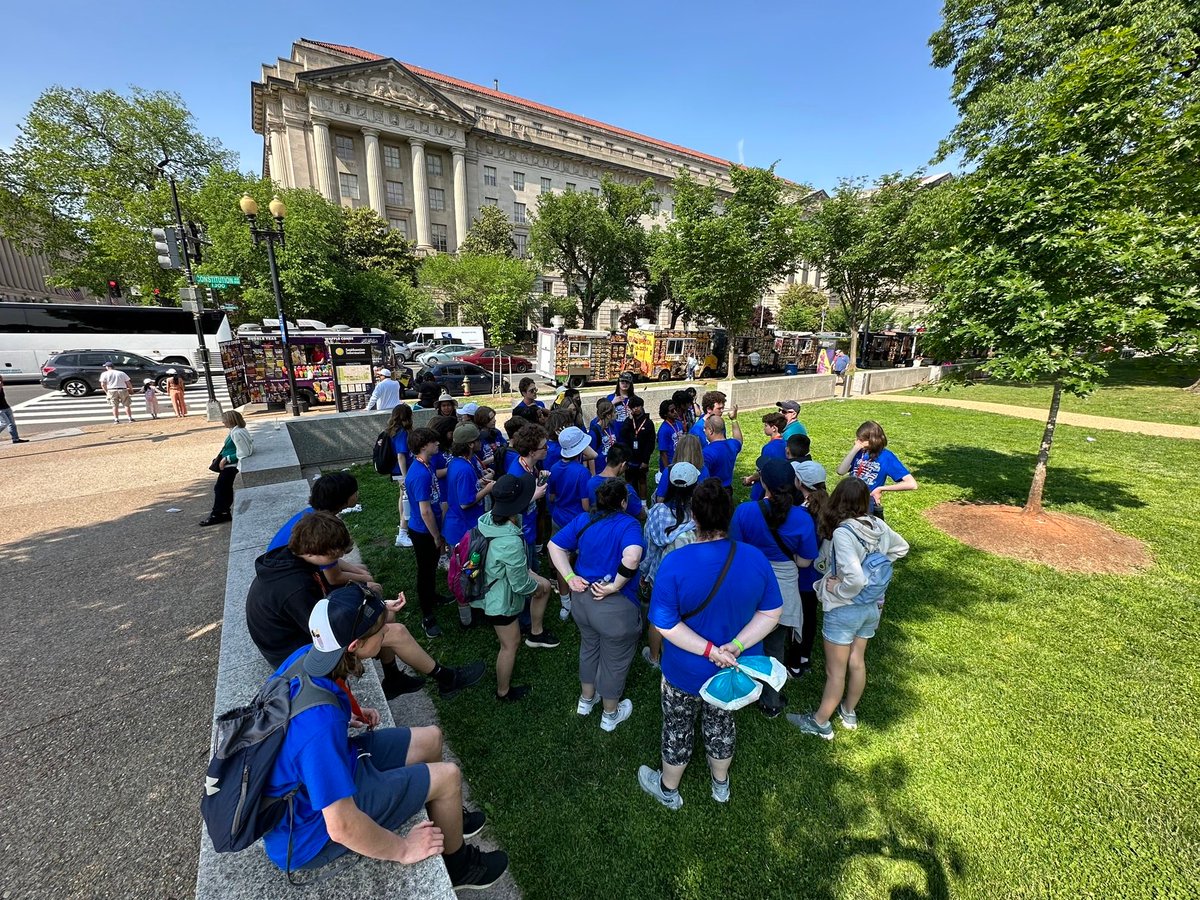 NickDErrico's tweet photo. Bus7 ⁦@OOMSDC⁩ ⁦@OOMS_OLSD⁩ https://t.co/Fi3Adgt9Sw