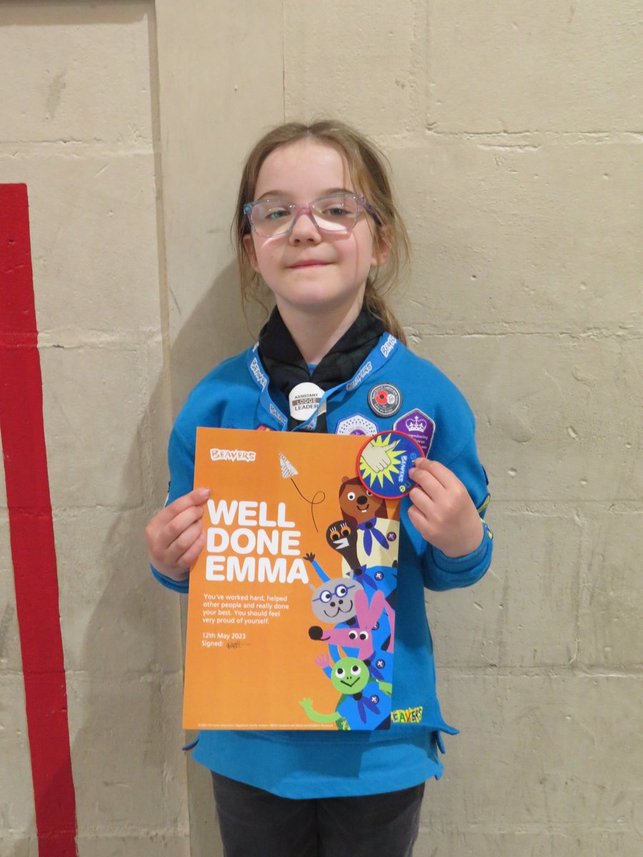 🎉👏🏅⚜| Congratulations to Emma who was presented with a special recognition award this evening for working hard and being kind and helpful last term. Bravo! #SkillsForLife