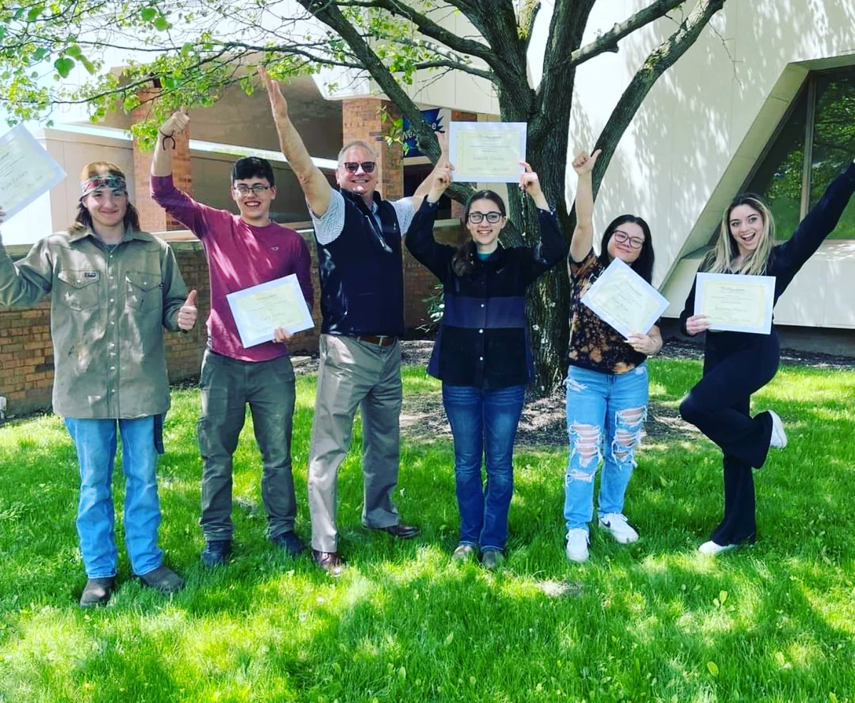 BeaverCtc's tweet photo. #Congratulations to our CTC Challenge Program winners! 
They received a Certificate of Excellence and a $200 check!!! 
#ManyThanks to our sponsors, Lutheran SeniorLife &amp; PJ Dick, Trumbull and Lindy Group! https://t.co/W1y4GBjik9