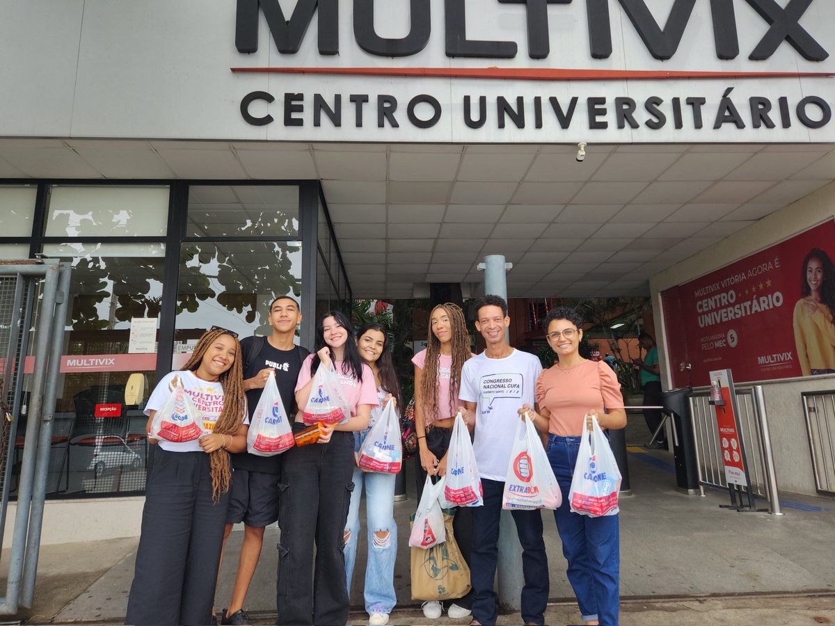 cufa_es's tweet image. As ações do dia das mães ganharam um reforço da equipe @atleticapubligalos da faculdade @Multivix Vitória, que fizeram uma campanha de arrecadação voltada para as mães de favela, e foi um sucesso!

#cufa #cufaes #multivix #multivixvitoria #atlética #publigalos #publicidade