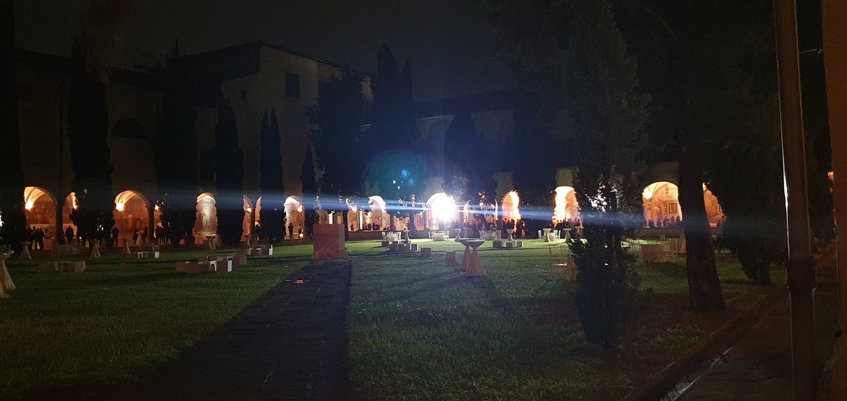 L'impareggiabile Chiostro di Santa Maria Novella ha ospitato la cena del #congressoAidp 
Una location spettacolare dove assaporare cibi toscani doc, sorseggiando buon vino in uno spazio magico fuori dal tempo. #aidp2023 #weareaidp