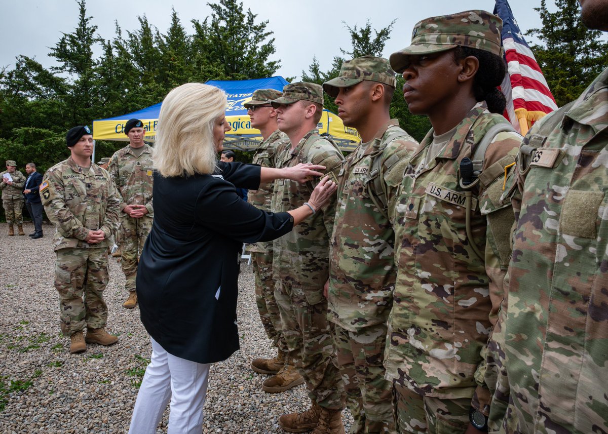 SecArmy's tweet photo. I am so proud of each &amp; every @USArmy Soldier I saw go through their Rite of Passage yesterday at @fortleonardwood. Your hard work and dedication show what it means to #BeAllYouCanBe! Thank you for answering the call to serve with us! https://t.co/V6lJRTl4R2