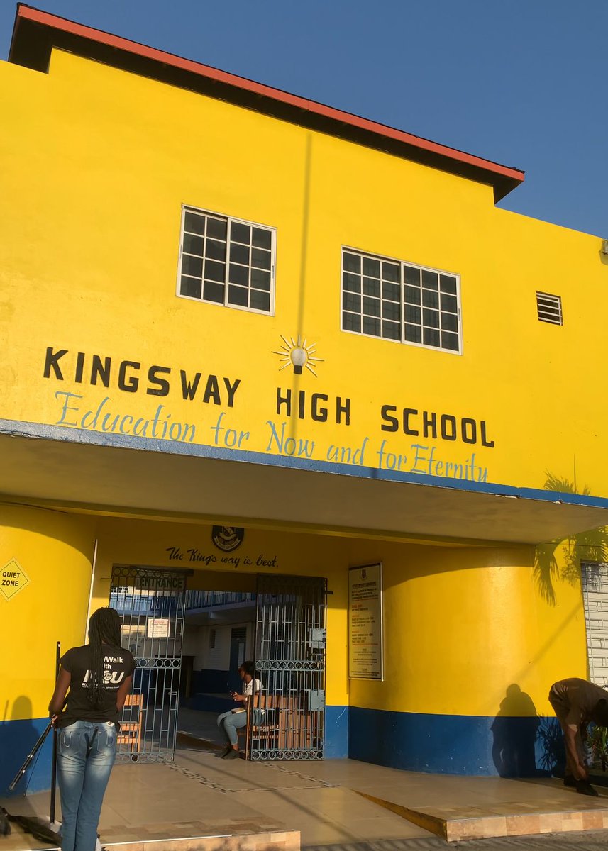 NCU91FM's tweet photo. Kingsway High School was an amazing stop on our Acts of Kindness Tour this morning. Thank you to everyone who made us feel welcome.
We can't wait to see who we meet next on this journey!
#ActsofKindnessTour #KindnessMatters #SpreadLove #Education #Community #NCU91FM https://t.co/M3AOcKB8As
