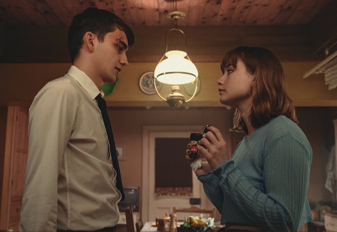 lqvekanthony's tweet photo. we’re never going to see them kiss, go into the other side while hiding from ghosts together, their first interaction after lucy leaves for four months, or lockwood open up about what happened to his family to lucy guys 🙁 https://t.co/N557c0xM7S