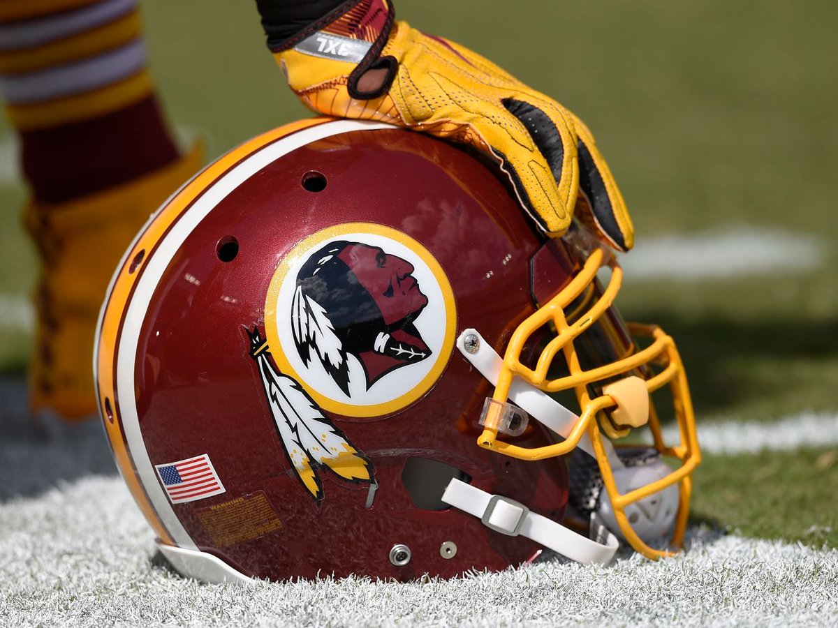 EMOrgil's tweet photo. Сайхан мэдээтэй өглөө байна 😊 😊 New era begins! #SnyderOut #HTTC Hail to the Redskins baby! https://t.co/VPy916ZUM4