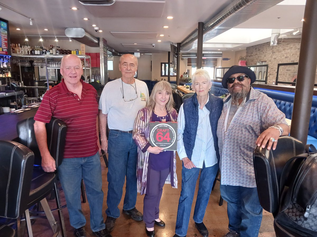 BlessedMovie's tweet photo. Great lunch at @Craft64AZ with some of the producers and the fabulous @sirearltoon @martinawebster https://t.co/G9SljsDe2B