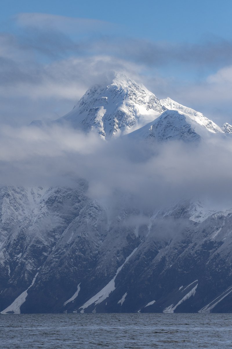 GlacierBayNPS's tweet photo. We 💙 mountains! What do you love about Glacier Bay? #GlacierBay #Alaska https://t.co/BCIbIdY1vZ