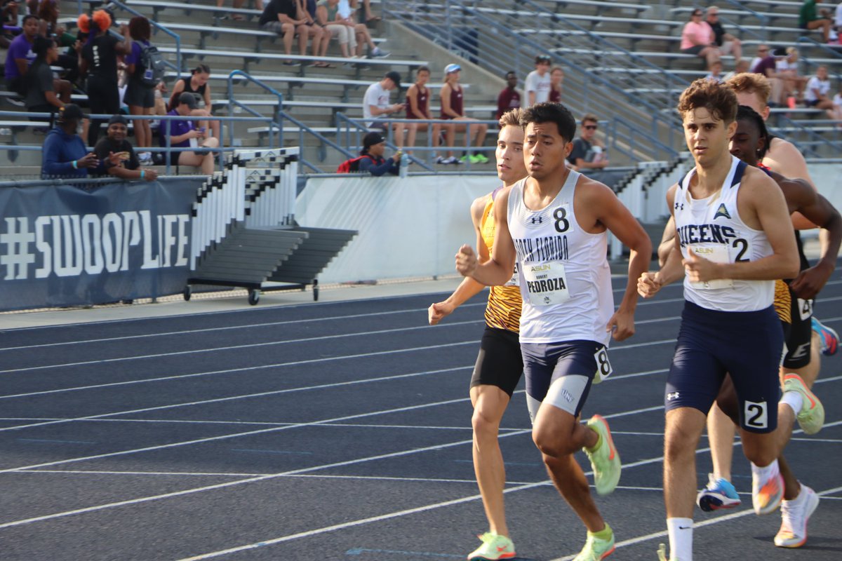 OspreyXCTF's tweet photo. Robert Pedroza and @TimothyDoyle14 advance to the 800m finals placing in the top four overall of the prelims!

Ladarius Tellis and @DouihechRyan also competed with times among the top 15!

📊 https://t.co/IB15cfGGNr

#SWOOP (1/3) https://t.co/XTvNit9TUS