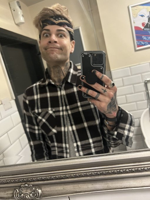 Masquerading in a this human skin https://t.co/ROTWdQzFPp<a href="/tag/turning30"class="tags"><span>#turning30</span></a>